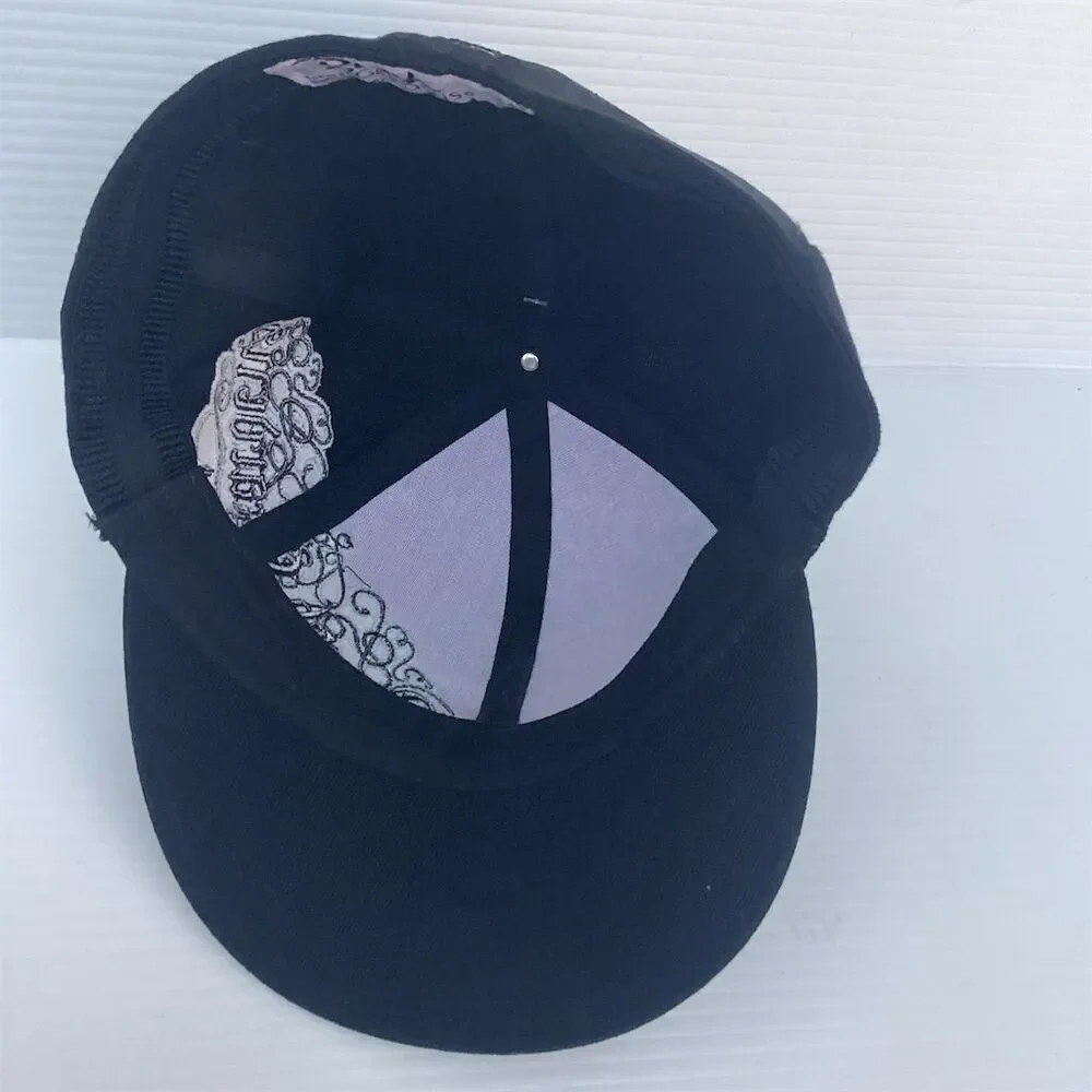 Busch Gardens‎ Black Stretch Fit Baseball Hat Cap